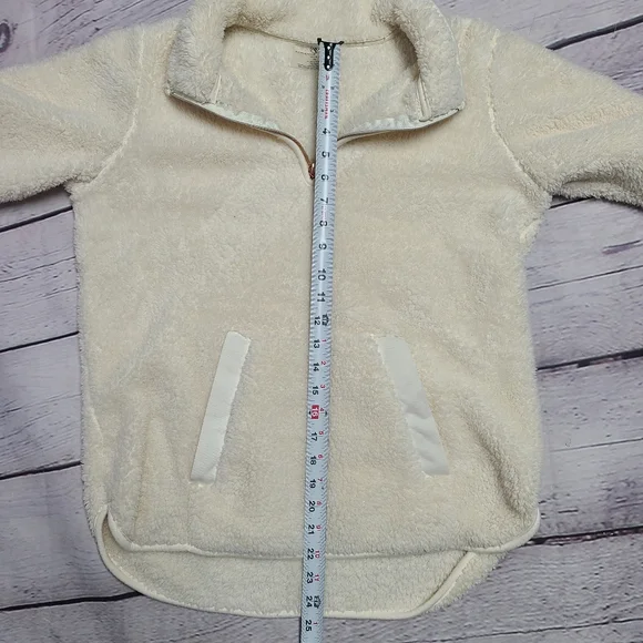 Adrienne Vittadini cozy warm pullover fleece. Medium. R - Picture 6 of 7